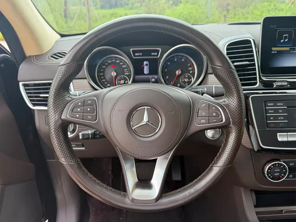 Mercedes-Benz GLS — миниатюра 16