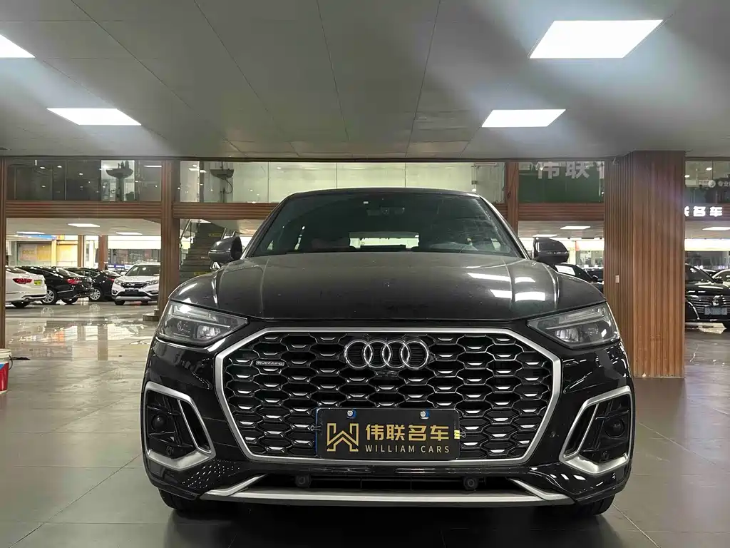 Audi Q5L Sportback — миниатюра 2