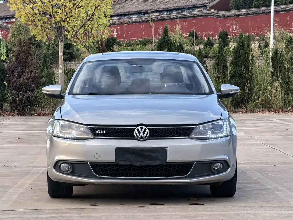 Volkswagen Sagitar — миниатюра 2