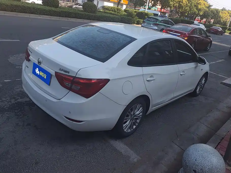 Buick Excelle — миниатюра 3