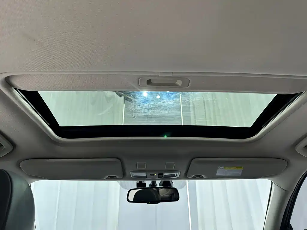Mitsubishi Outlander — миниатюра 14