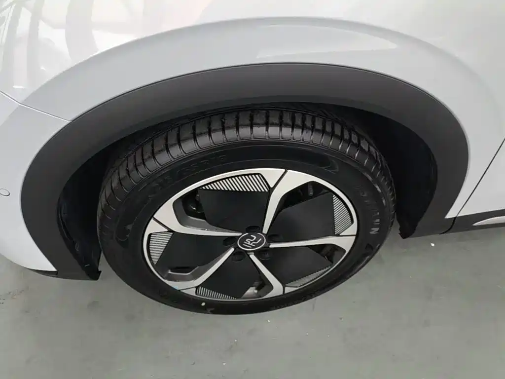 BYD Yuan Plus — миниатюра 23