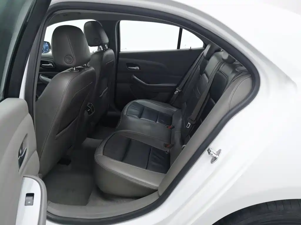 Chevrolet Malibu — миниатюра 15