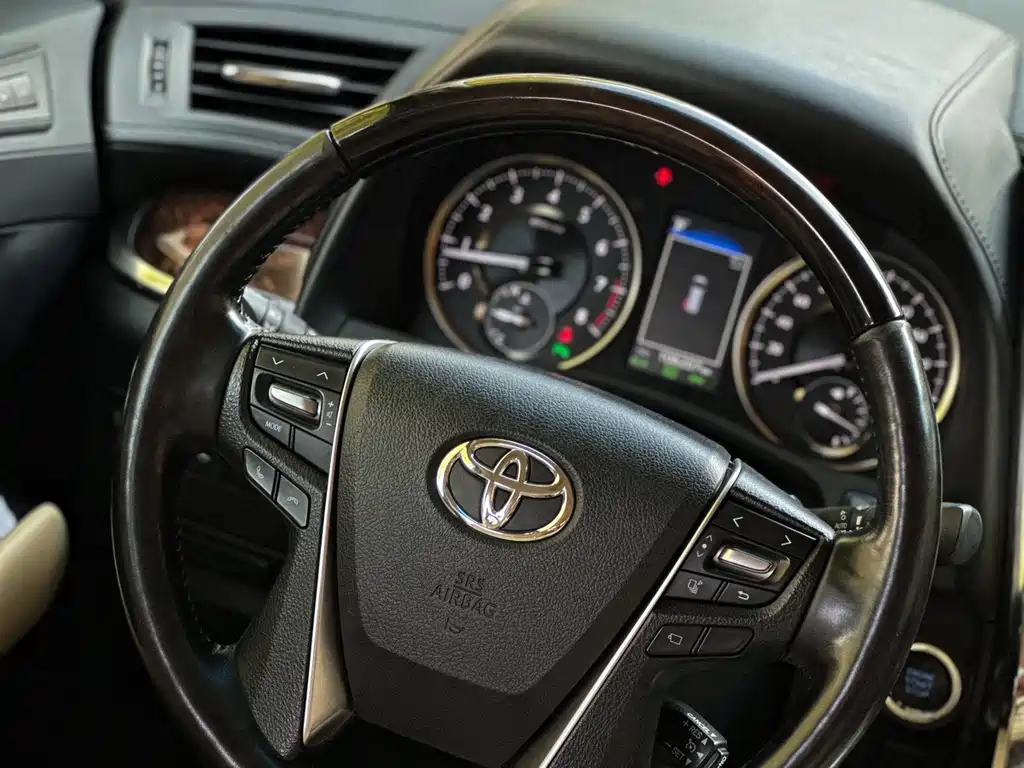 Toyota Alphard Facelift 3.5L Luxury Edition, фото 3