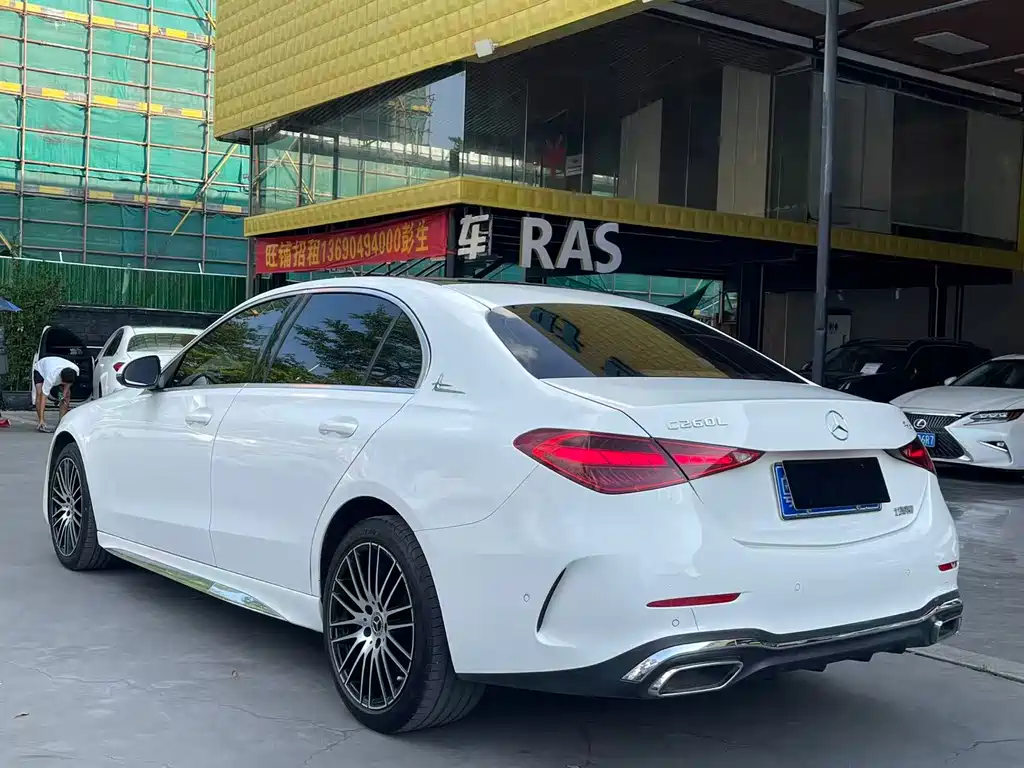 Mercedes-Benz C-Class — миниатюра 4