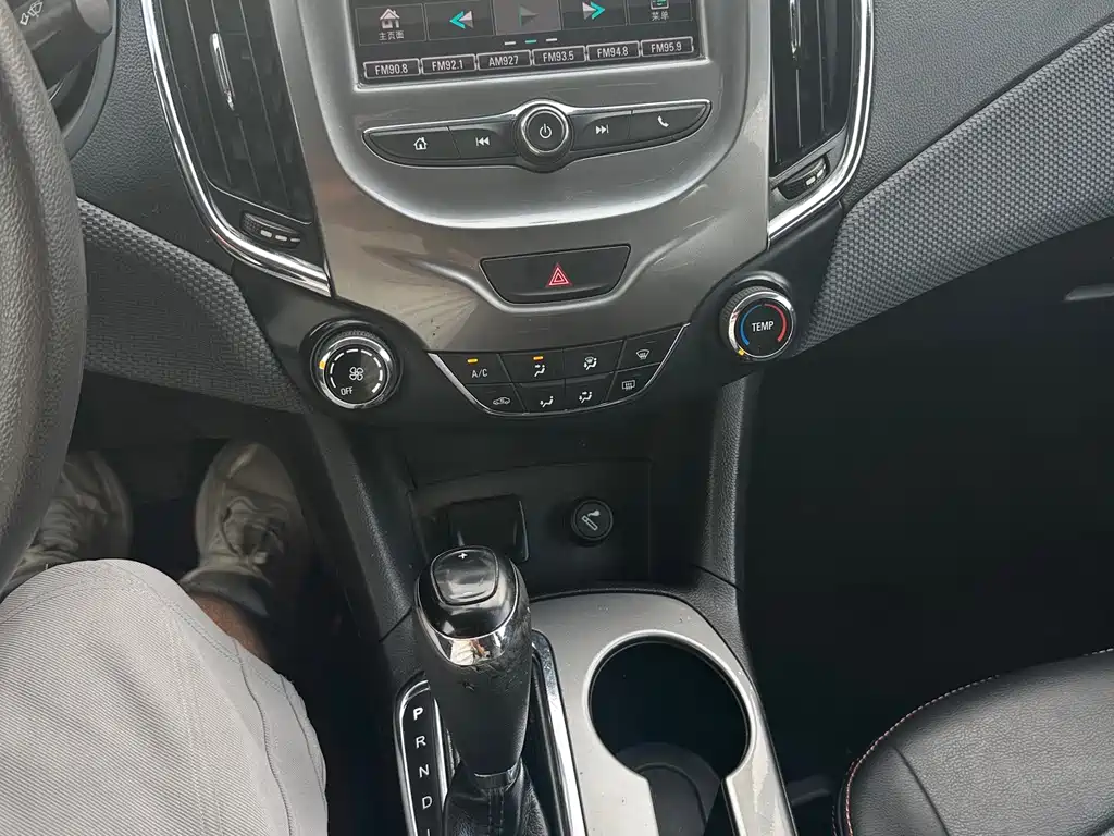 Chevrolet Cruze — миниатюра 10