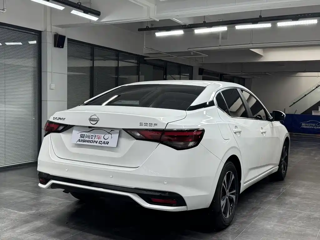 Nissan Sylphy — миниатюра 7