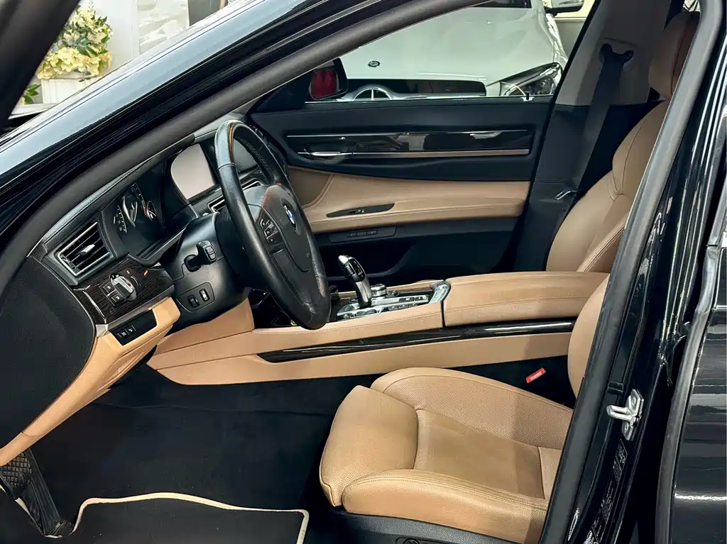 BMW 7 Series 7 2011 750Li xDrive