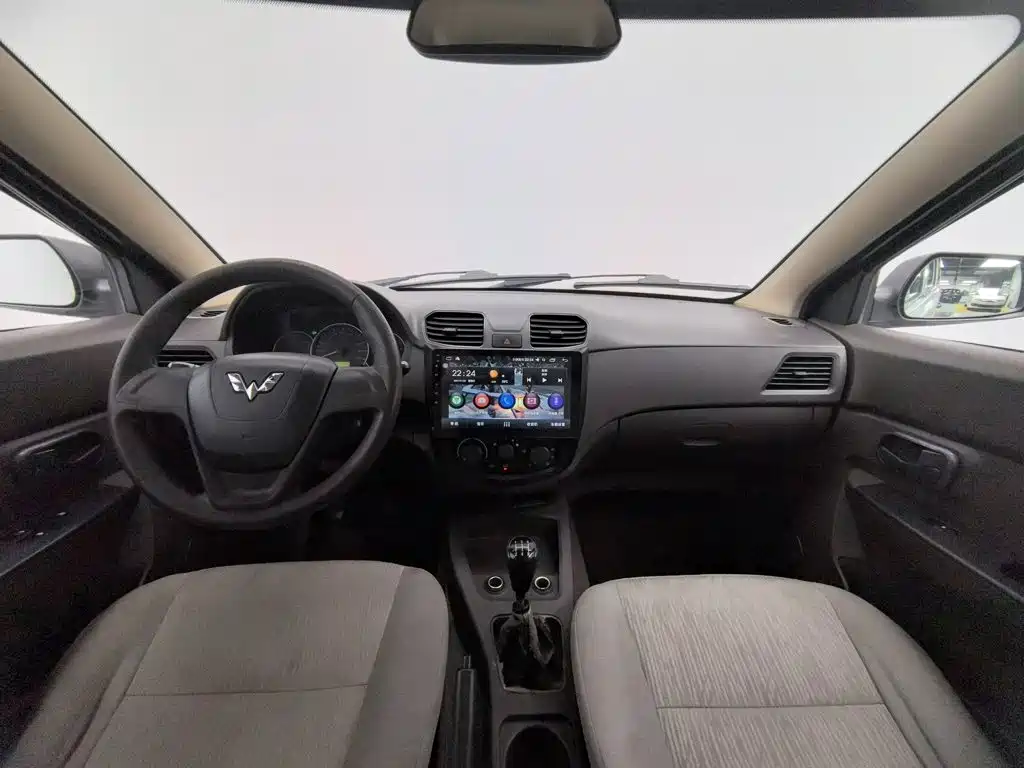 Wuling Hongguang — миниатюра 5