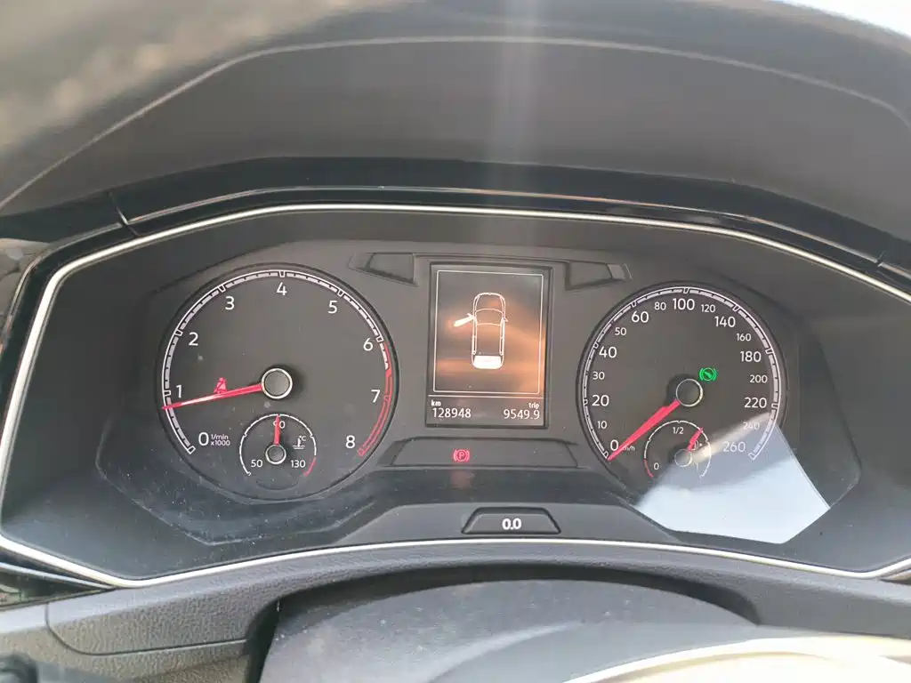 Volkswagen T-Roc — миниатюра 12