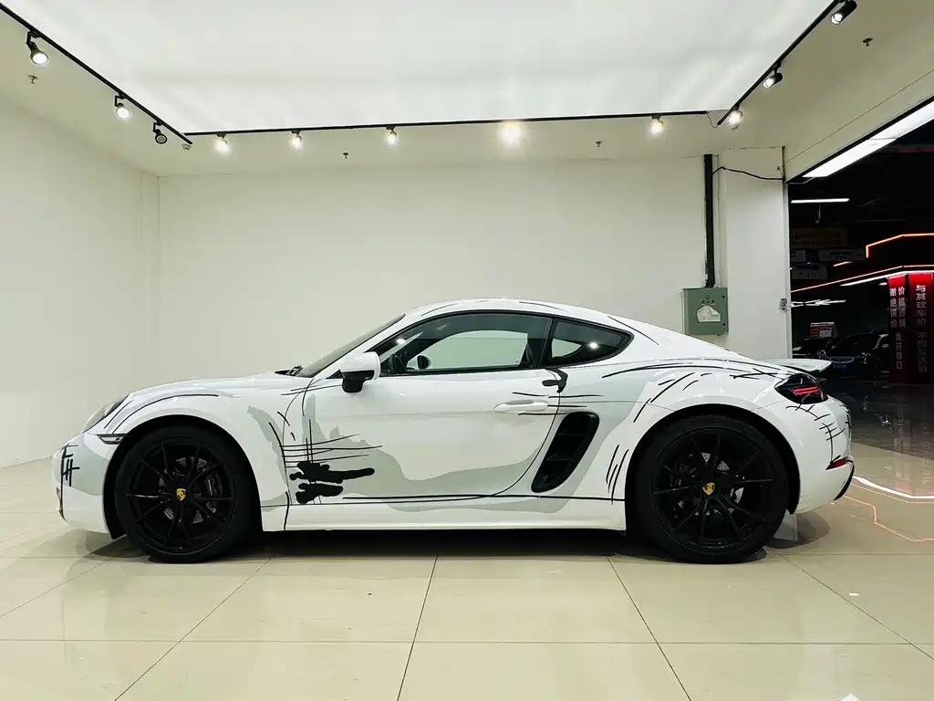 Porsche 718 2018 Cayman 2.0T