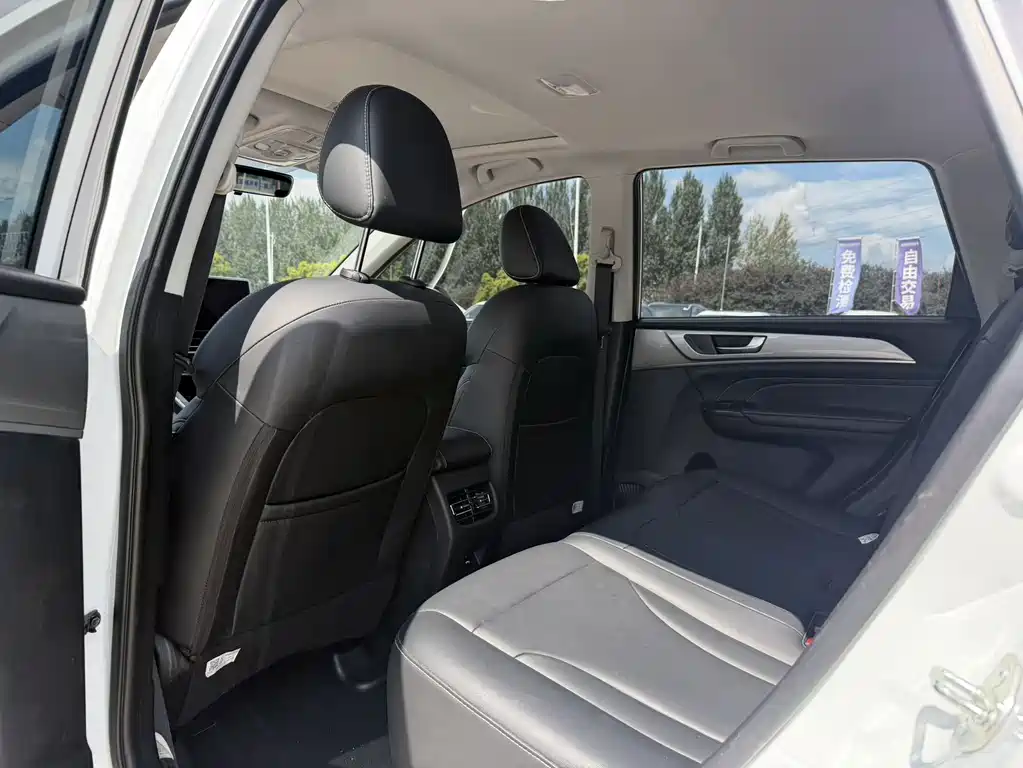 Haval M6 — миниатюра 8
