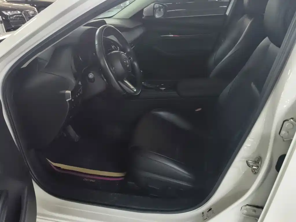 Mazda 3 Axela — миниатюра 12