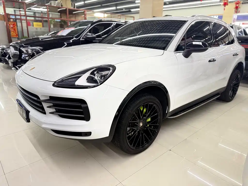 PORSCHE CAYENNE