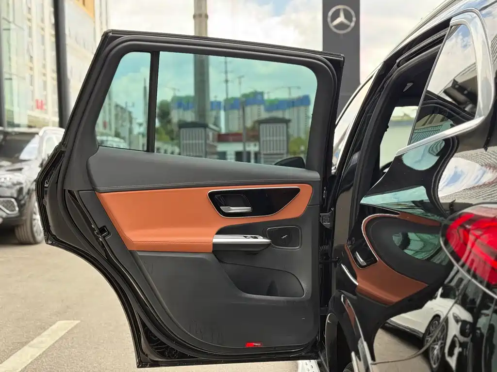 Mercedes-Benz GLC — миниатюра 18