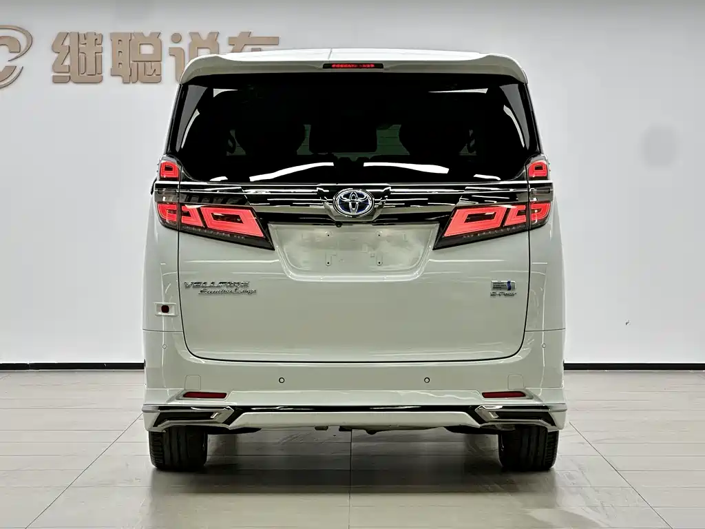 Toyota Vellfire 2019 2.5L HV Luxury