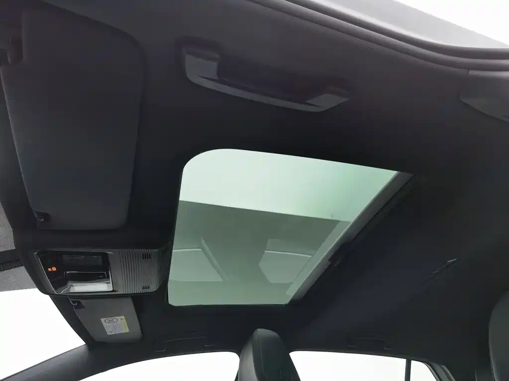 Volkswagen Golf — миниатюра 14