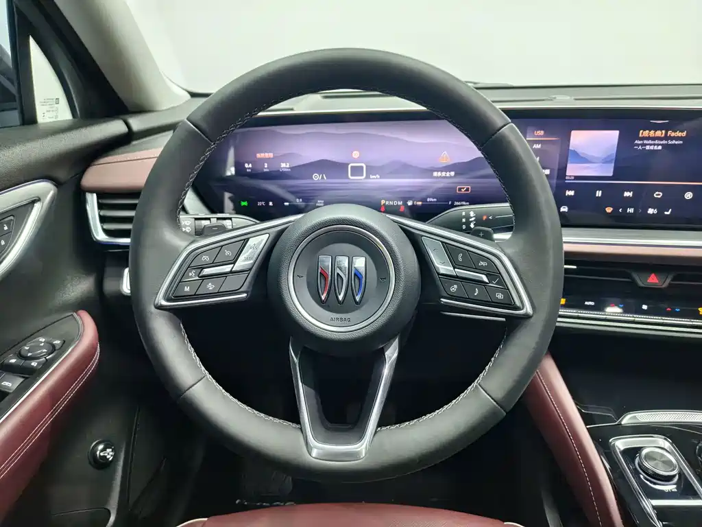 Buick Envision Plus — миниатюра 14