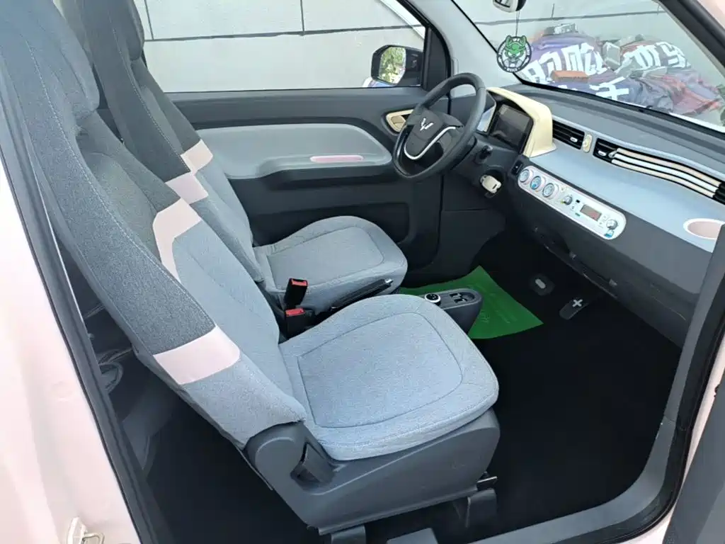 Wuling MINIEV — миниатюра 25