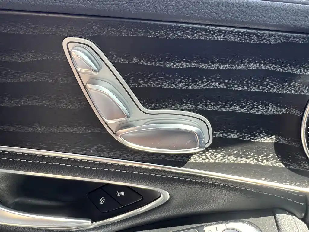 Mercedes-Benz C-Class — миниатюра 21