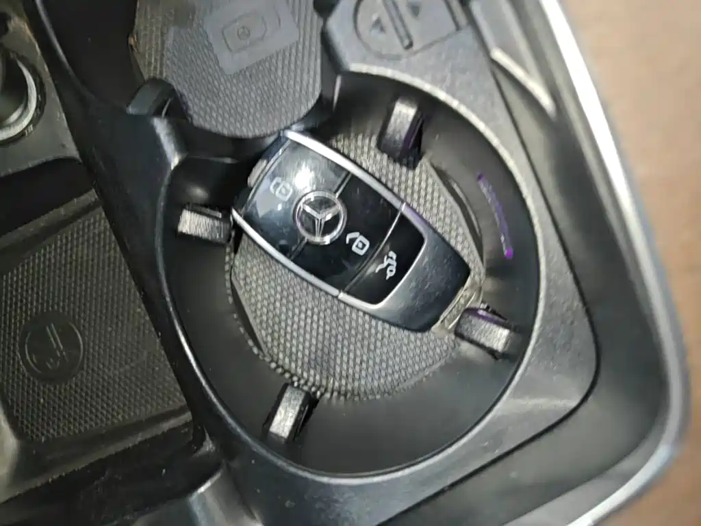 Mercedes-Benz E-Class New Energy — миниатюра 9