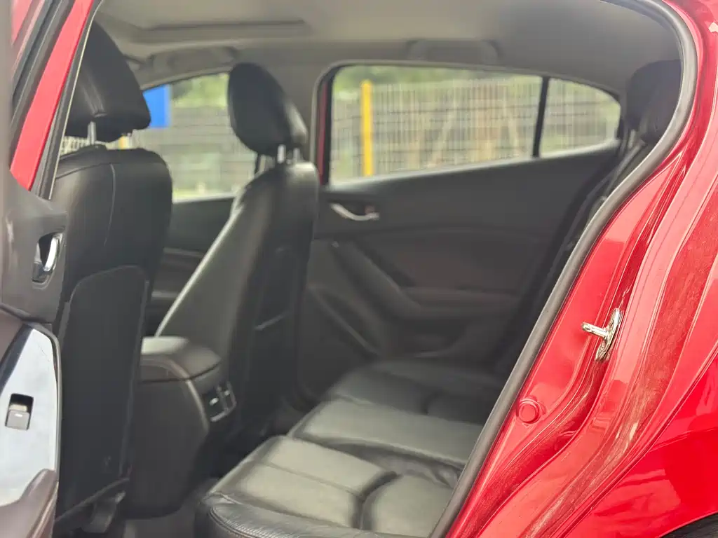 Mazda Mazda3 3 2017 2.0L AT Sport V