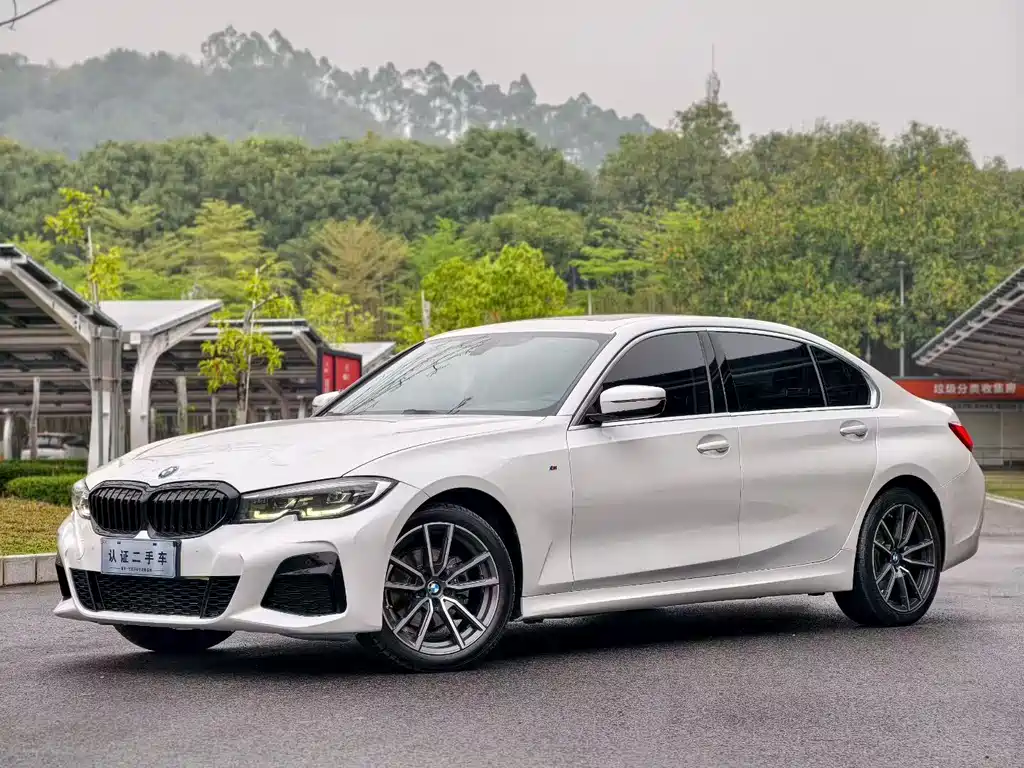 BMW 3 Series 2021