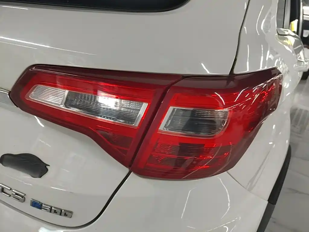 BAIC New Energy EC5 — миниатюра 8