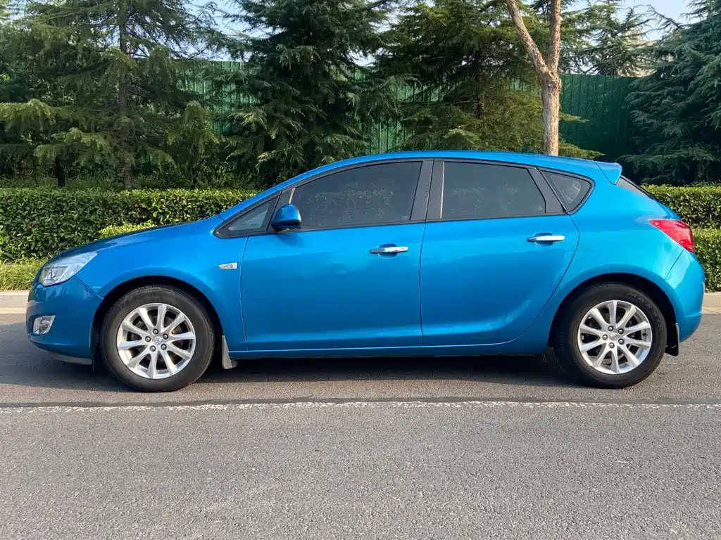 Buick Excelle — миниатюра 18