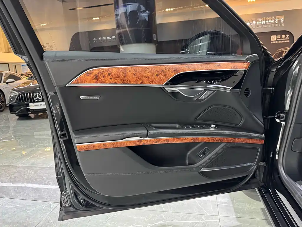 Audi A8 — миниатюра 21
