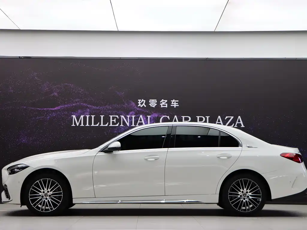 Mercedes-Benz C-Class — миниатюра 8