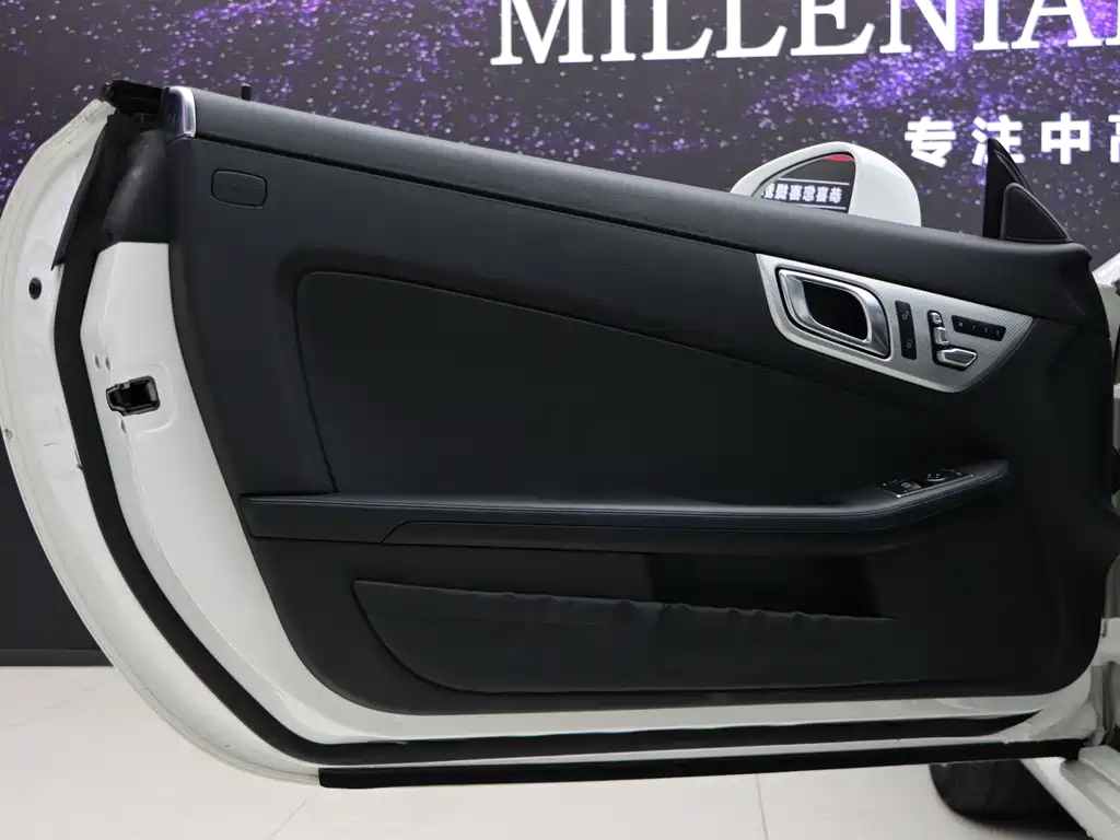 Mercedes-Benz SLC — миниатюра 30