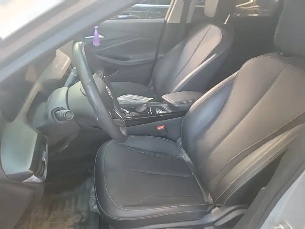 Buick Verano — миниатюра 16