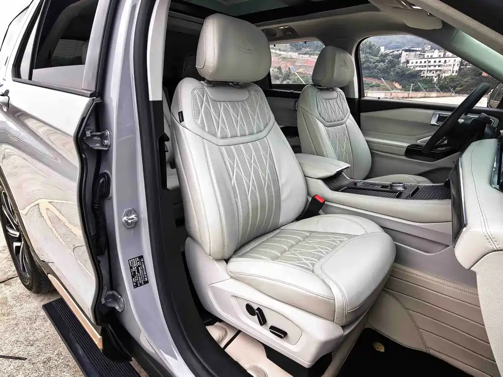 Ford Explorer — миниатюра 29