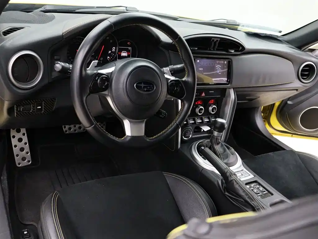 Subaru BRZ 2017 2.0i AT type-RS