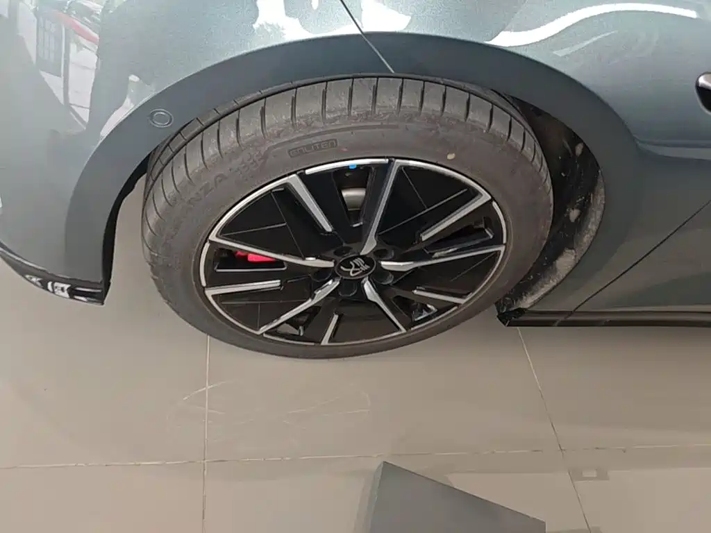 BYD Han L — миниатюра 23