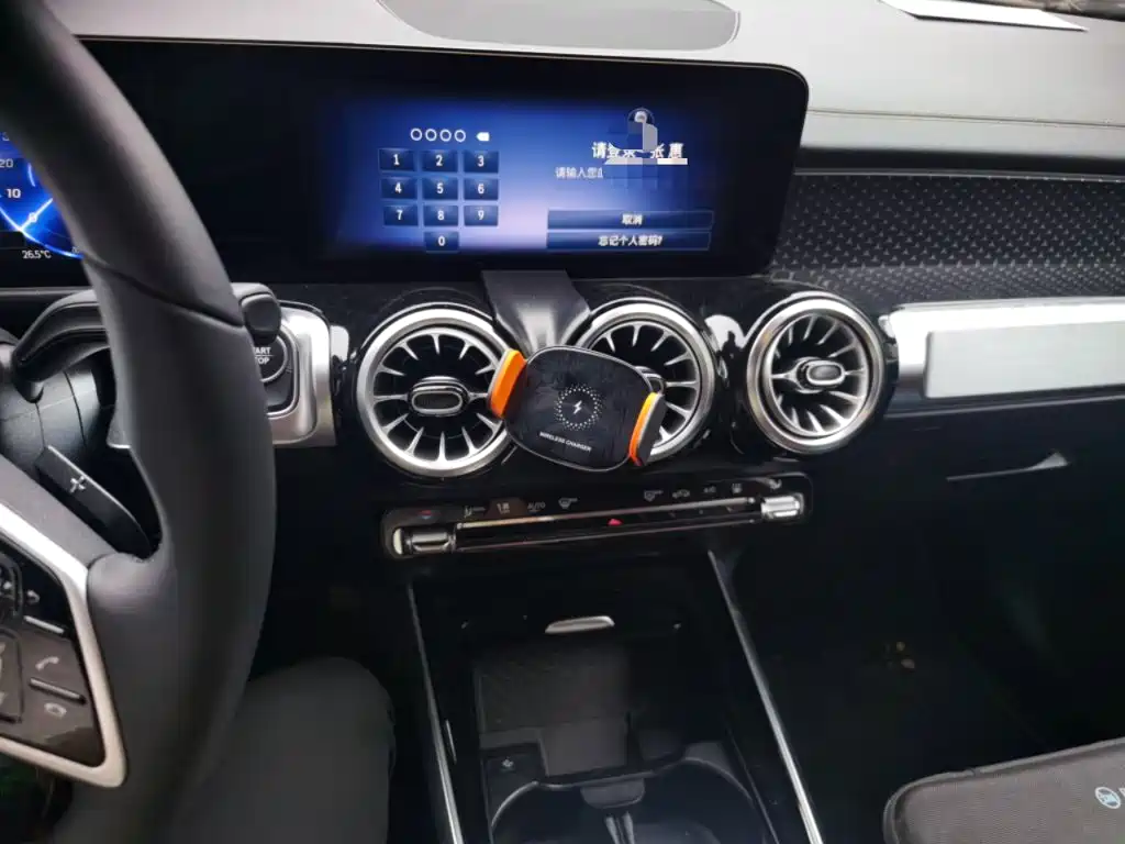 Mercedes-Benz EQB — миниатюра 15