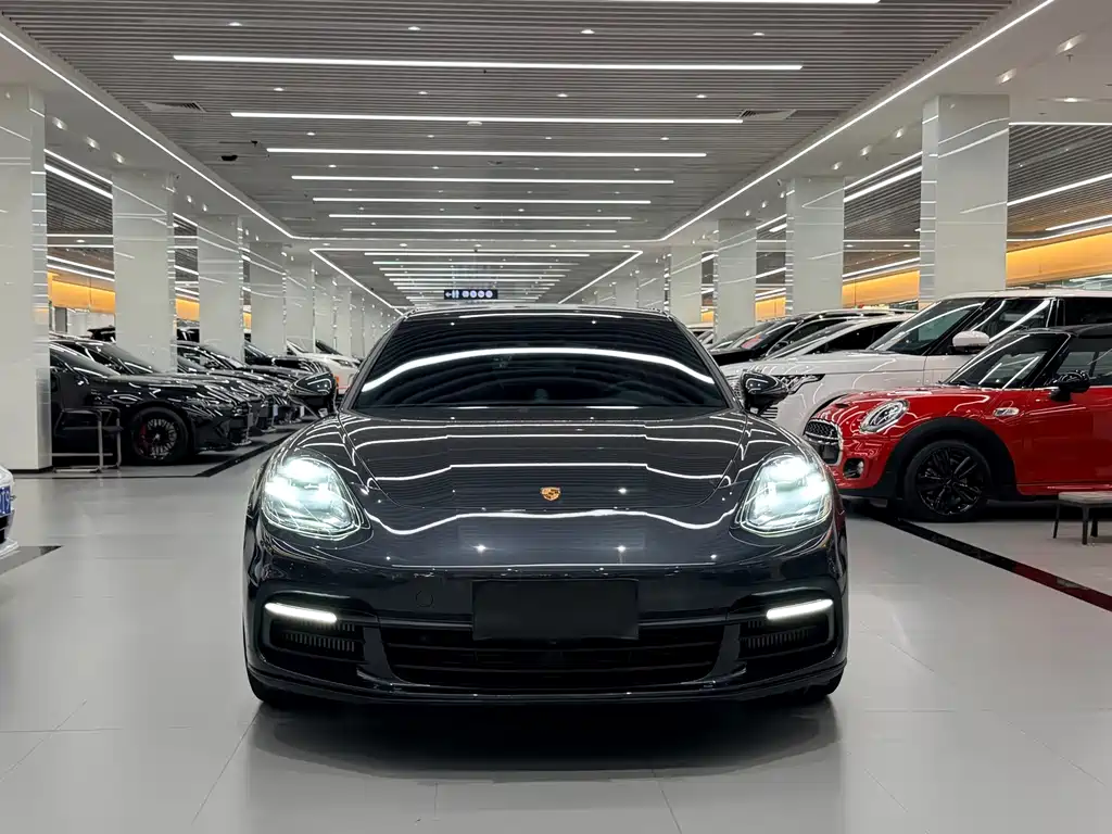 Porsche Panamera — миниатюра 2