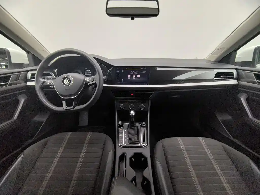 Volkswagen Lavida — миниатюра 5