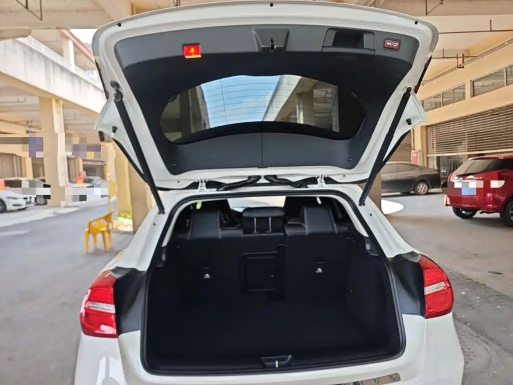 Mercedes-Benz GLA — миниатюра 19