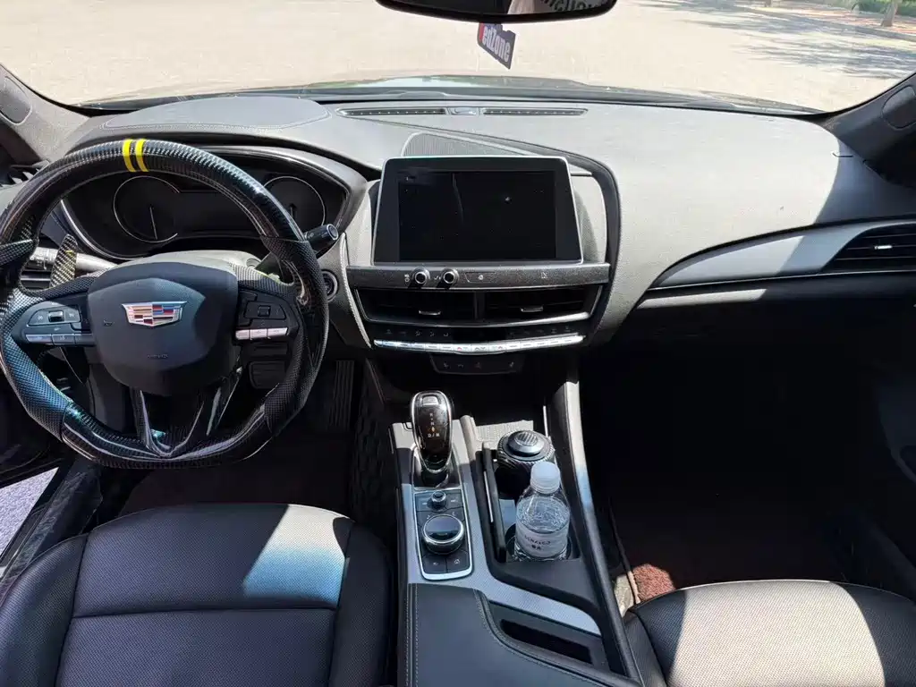 Cadillac CT5 — миниатюра 5