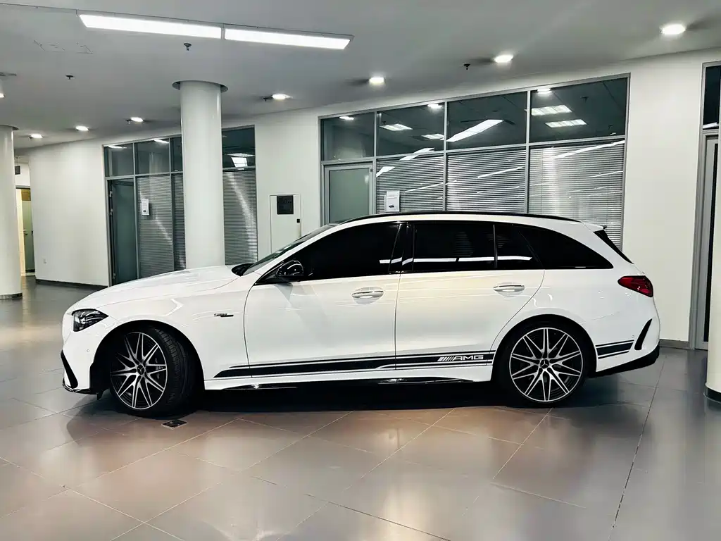 Mercedes-Benz C-Class AMG — миниатюра 9