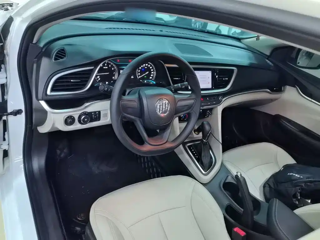 Buick Excelle — миниатюра 10