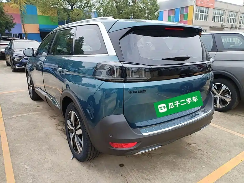 Peugeot 5008 — миниатюра 5