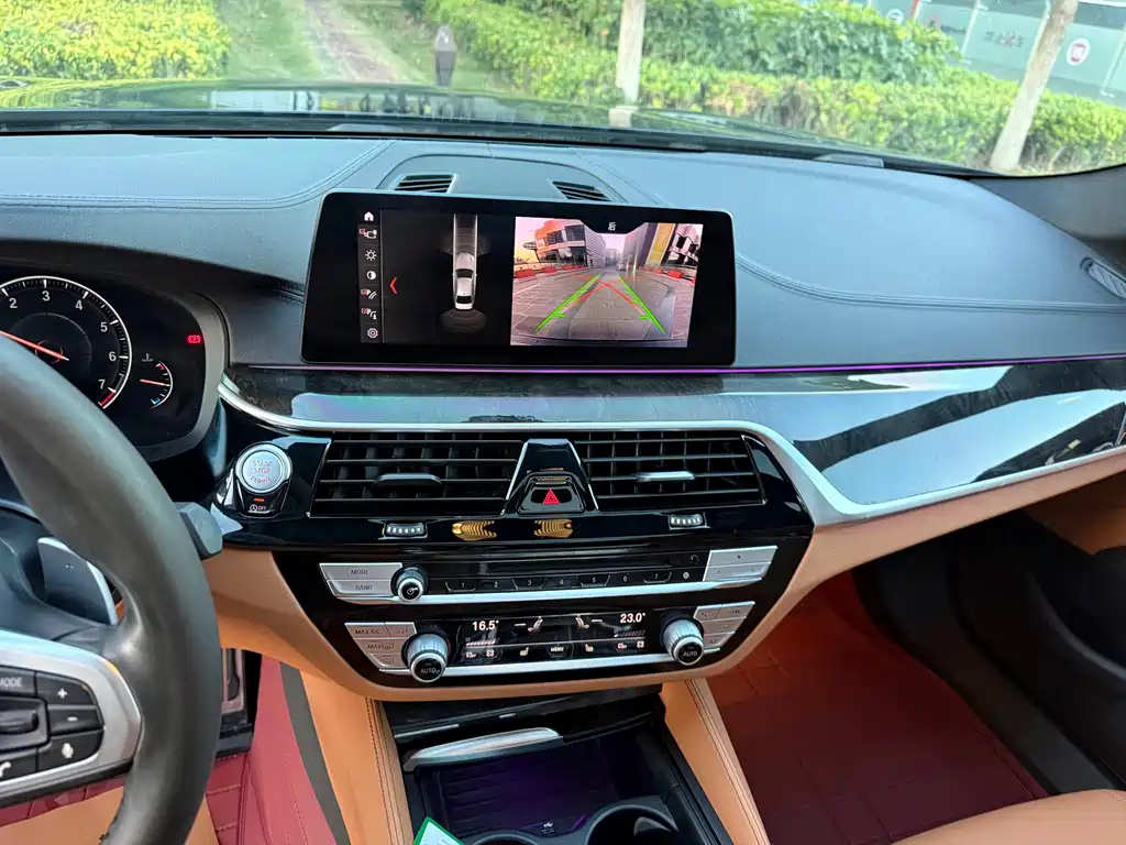 BMW 5 Series — миниатюра 25