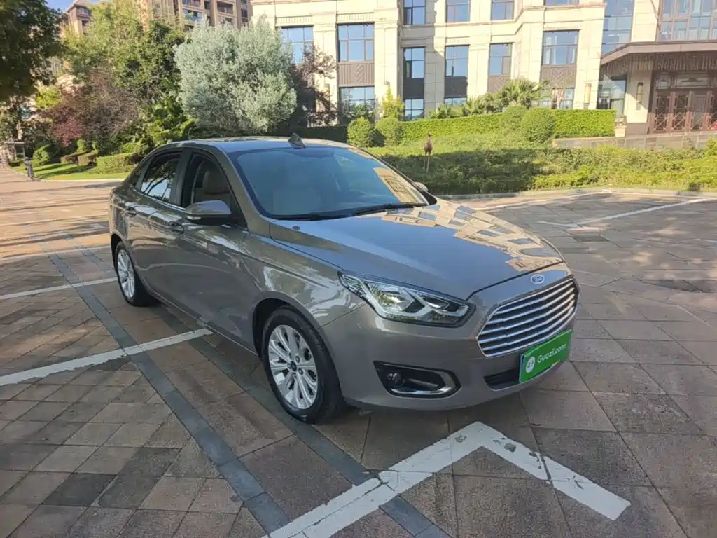Ford Escort — миниатюра 4