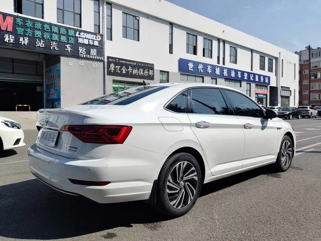 Volkswagen Sagitar — миниатюра 7