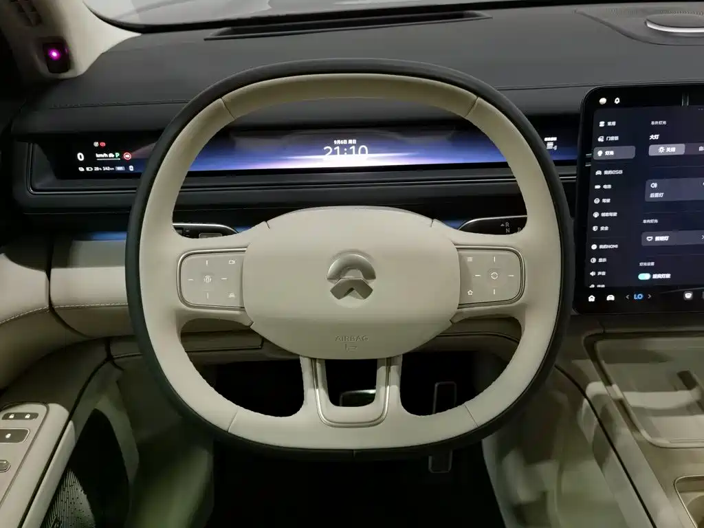 NIO ES8 — миниатюра 11