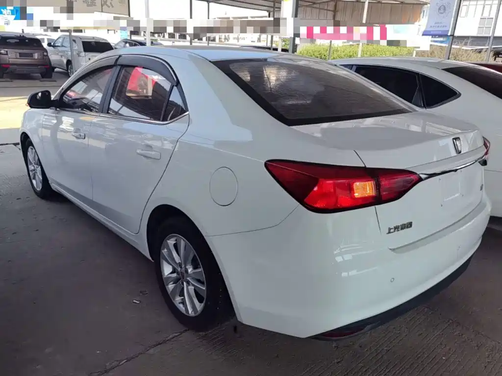 Roewe 360 — миниатюра 5