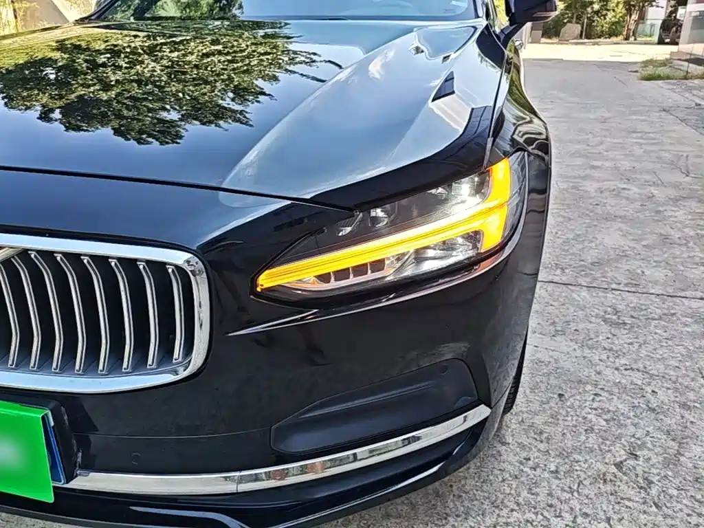 Volvo S90 — миниатюра 24